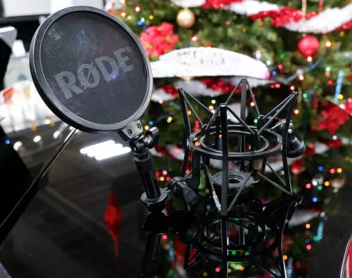 RODE - NT1-A Microphone Package 2